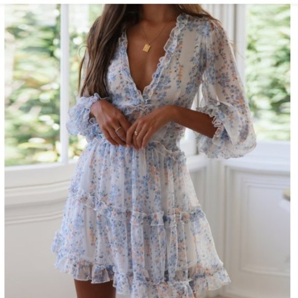 Dresses & Skirts - Floral Ruffle Dress with Open Back